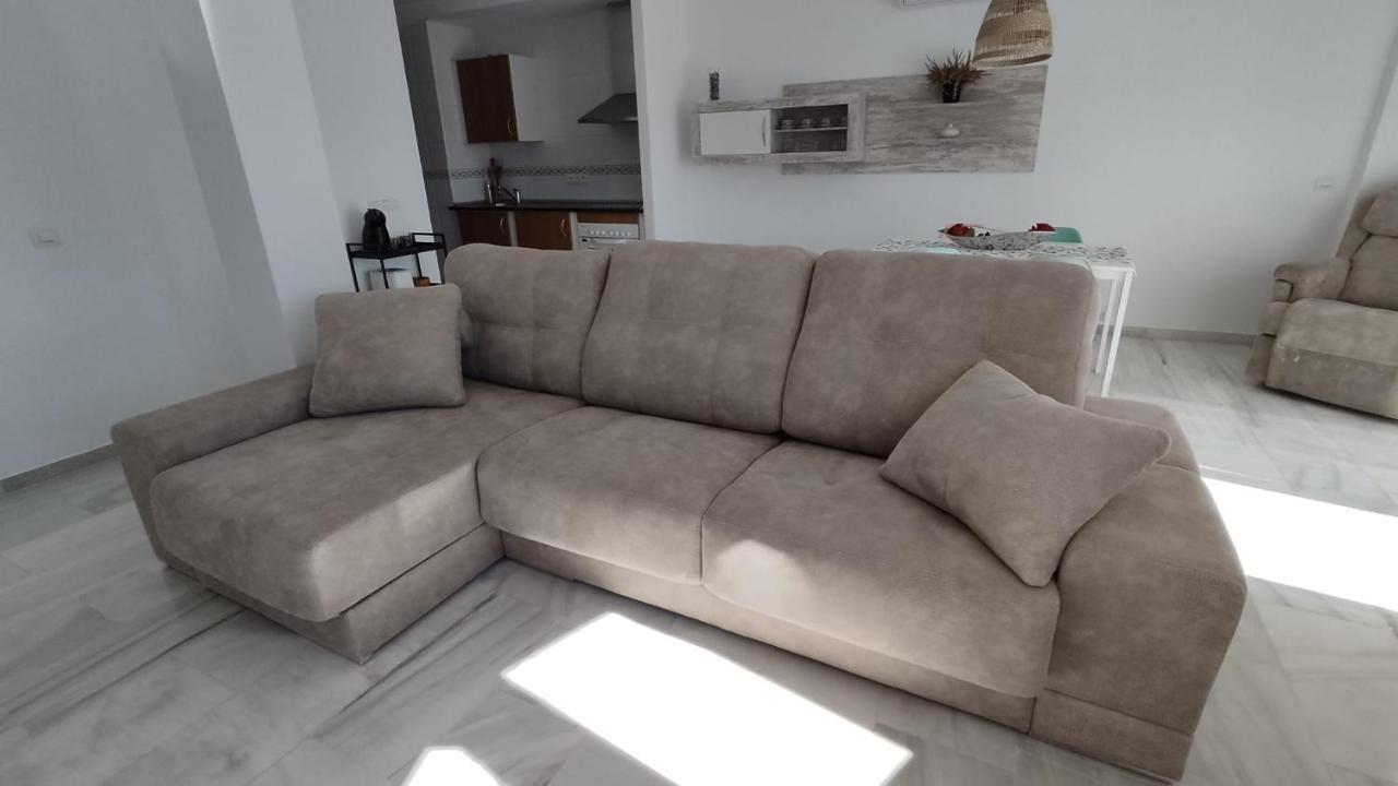 Apartamentos La Casa De Bebita Фуeнхирола Екстериор снимка