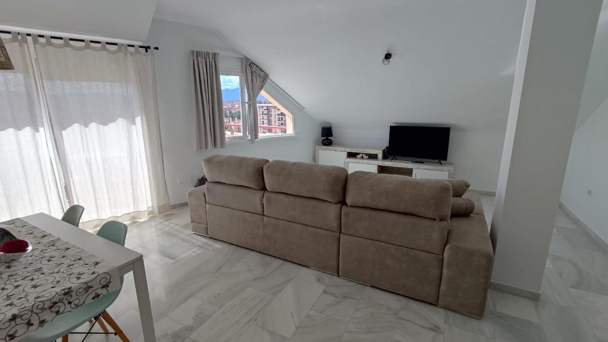 Apartamentos La Casa De Bebita Фуeнхирола Екстериор снимка