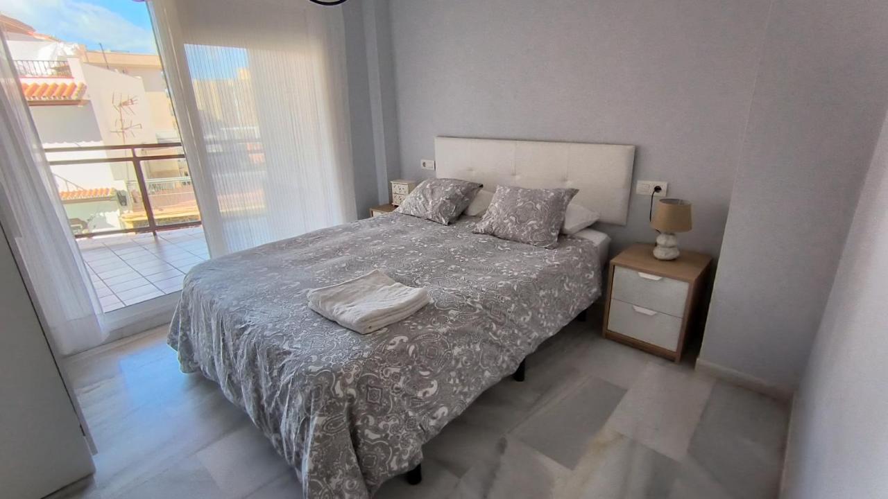 Apartamentos La Casa De Bebita Фуeнхирола Екстериор снимка
