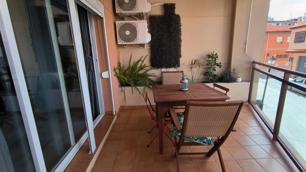 Apartamentos La Casa De Bebita Фуeнхирола Екстериор снимка
