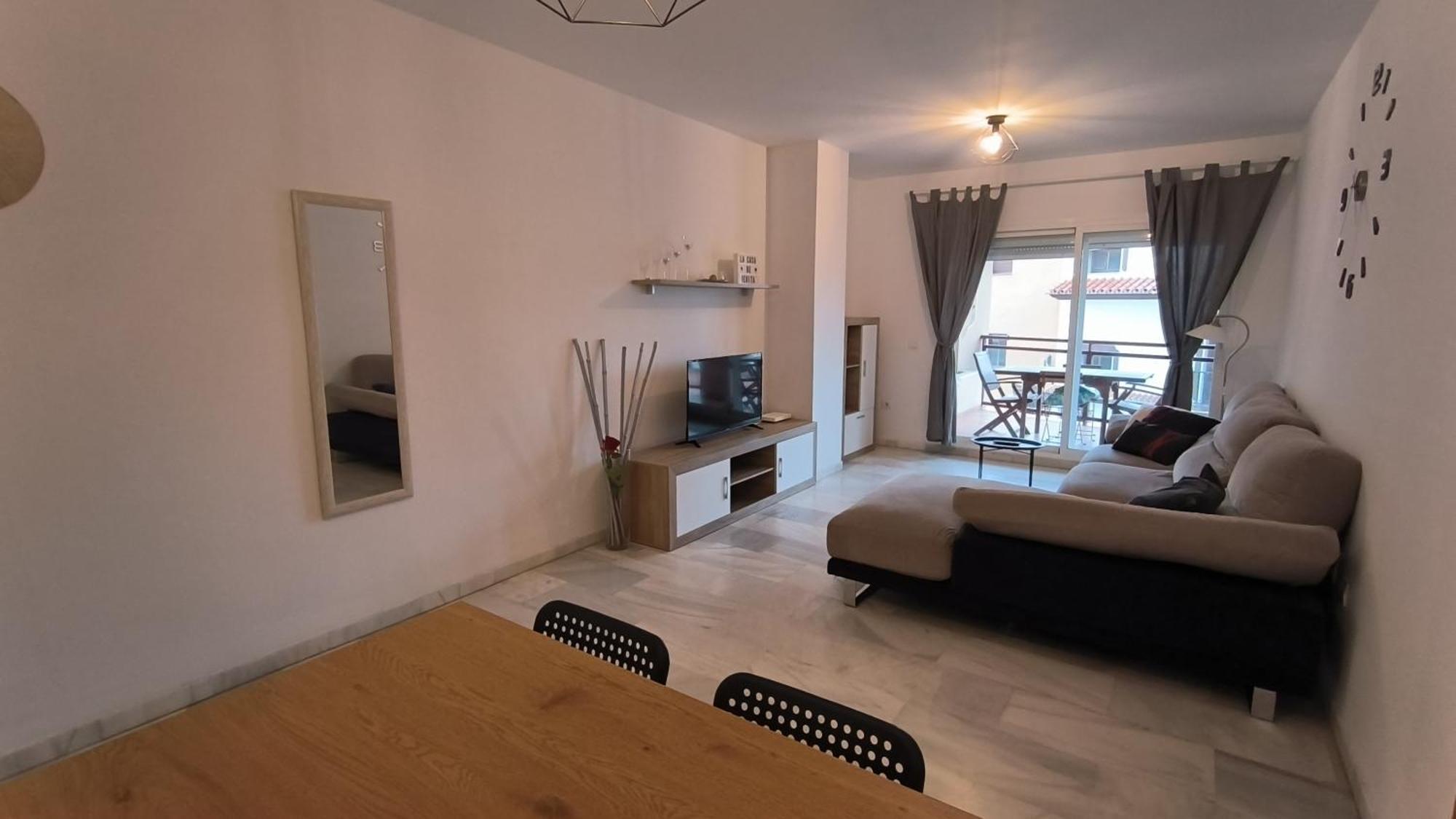 Apartamentos La Casa De Bebita Фуeнхирола Екстериор снимка